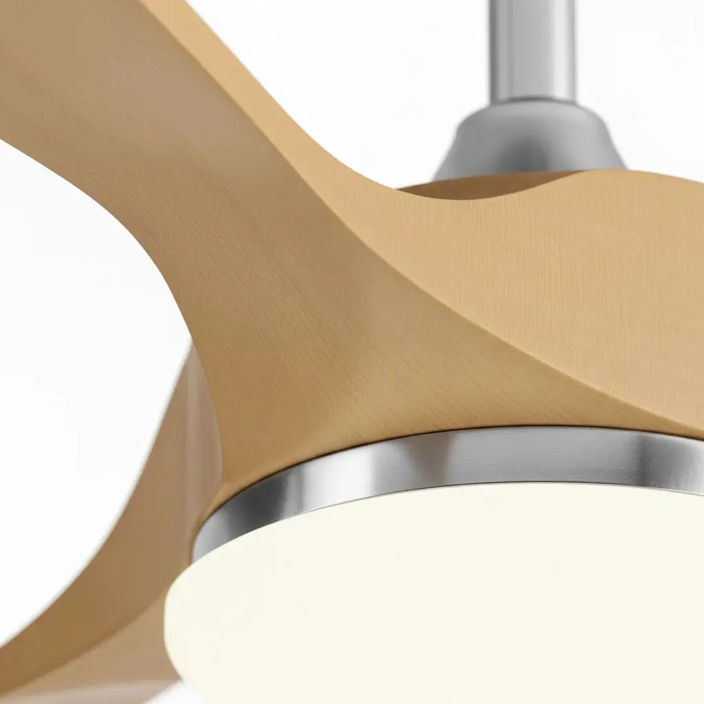 Ventilateur plafond design scandinave argenté et bois naturel avec éclairage LED Oléa