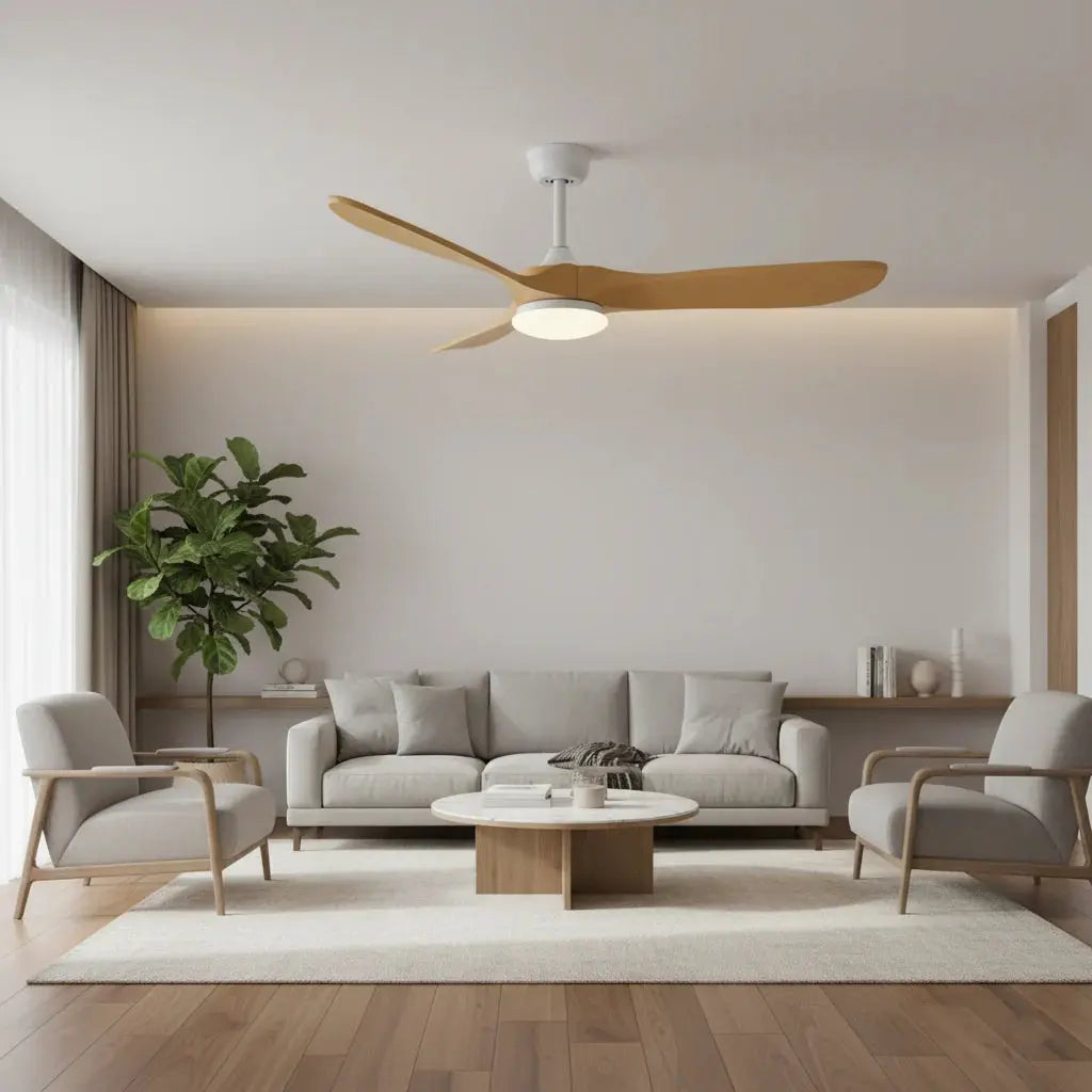 Ventilateur plafond design scandinave blanc et bois naturel avec éclairage LED Oléa