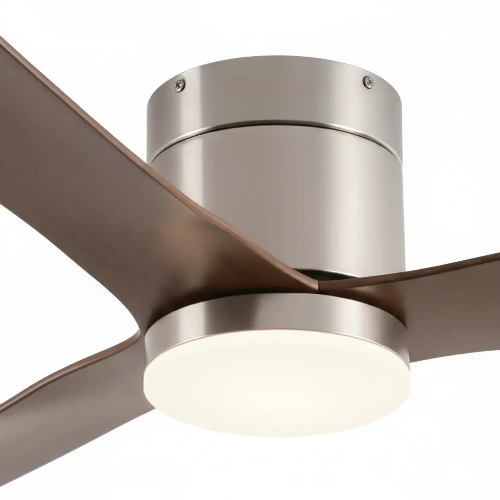 Ventilateur de plafond ultra-plat argenté et bois foncé avec éclairage LED Oléa