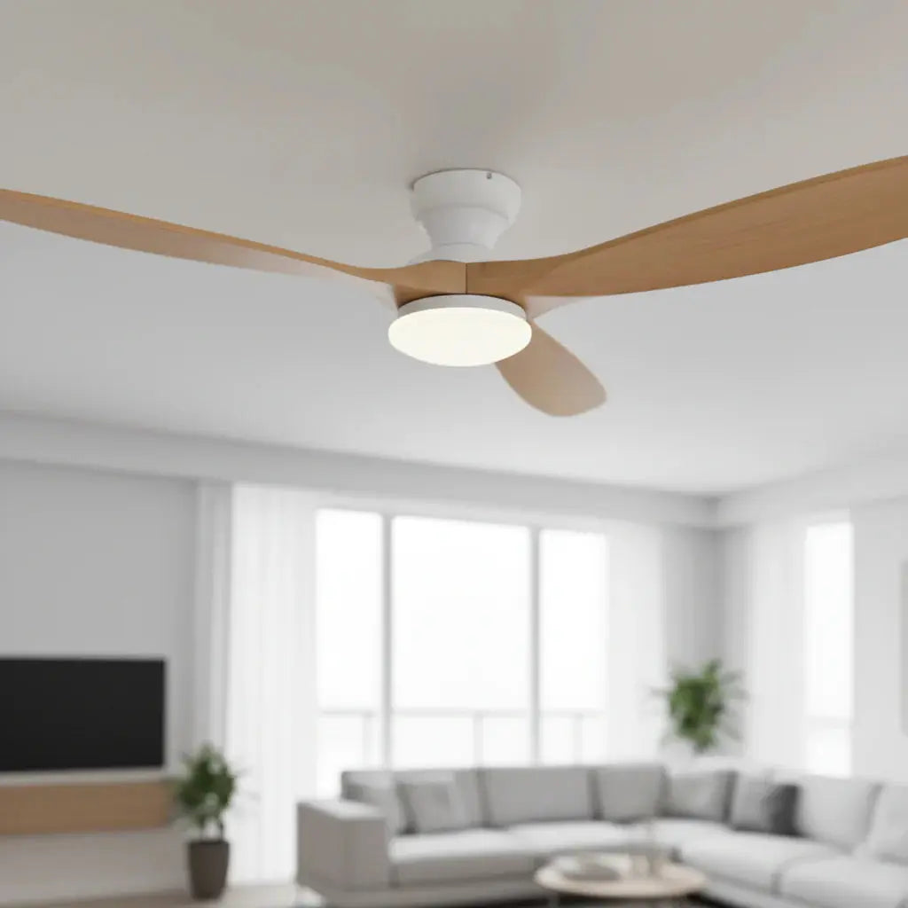 Ventilateur plafond salon bois naturel et blanc avec éclairage LED Oléa