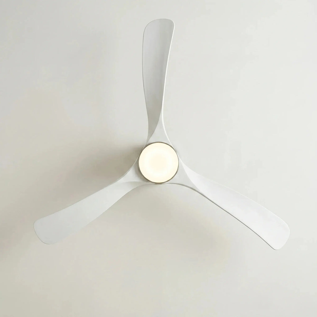 Ventilateur de plafond LED silencieux DC à pales techniques - Blanc Oléa